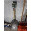 Image 1 : 3Lot of 3 Shovels
