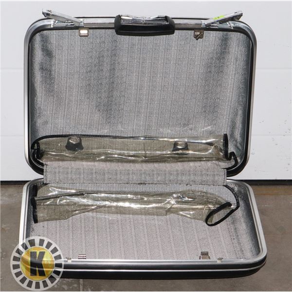 ESTATE DIPLOMAT SUITCASE (NO KEYS, NOT LOCKED)