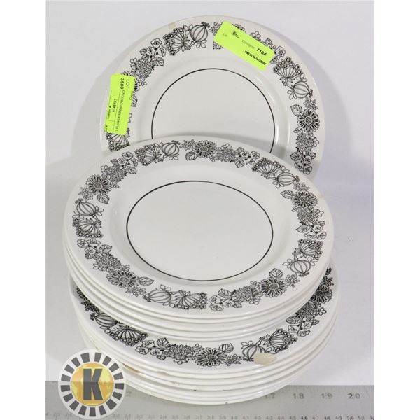 13 FLOWER RIMMED ROUND PLATES