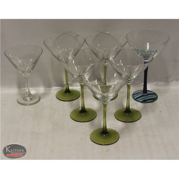 BOX OF 7 LARGE COCKTAIL GLASSES