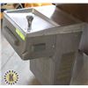 Image 1 : WALL-MOUNT WATER FOUNTAIN