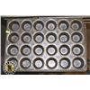 Image 1 : LOT OF 9 COMMERCIAL MUFFIN TINS