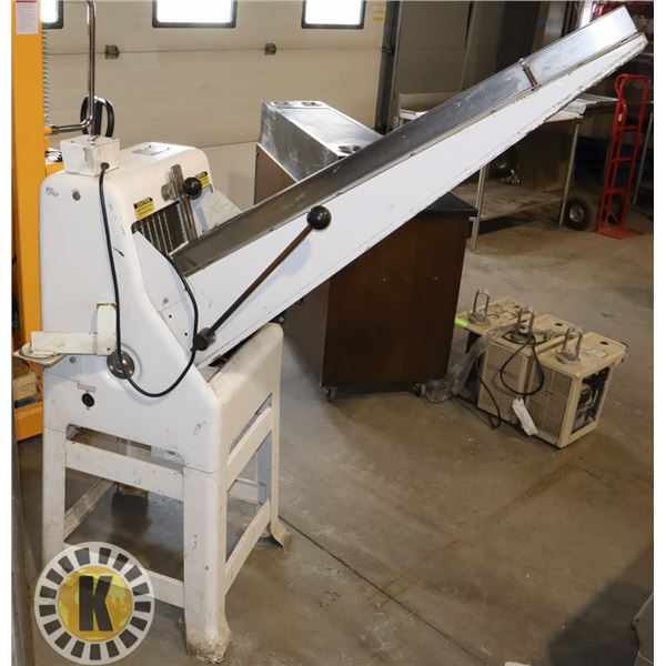 OLIVER COMMERCIAL GRAVITY FEED BREAD SLICER