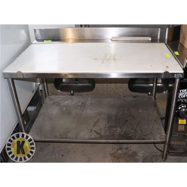 HEAVY-DUTY CHOPPING/ PREP TABLE