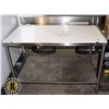 Image 1 : HEAVY-DUTY CHOPPING/ PREP TABLE