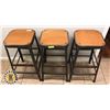 Image 1 : LOT OF 3 BAR HEIGHT STOOLS