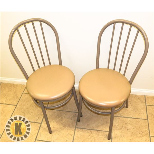 PAIR OF CHAIRS
