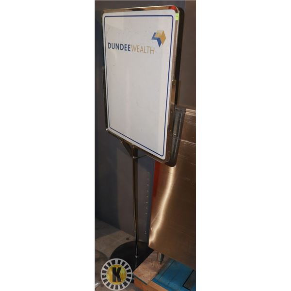 WHITE SIGN POST BOARD