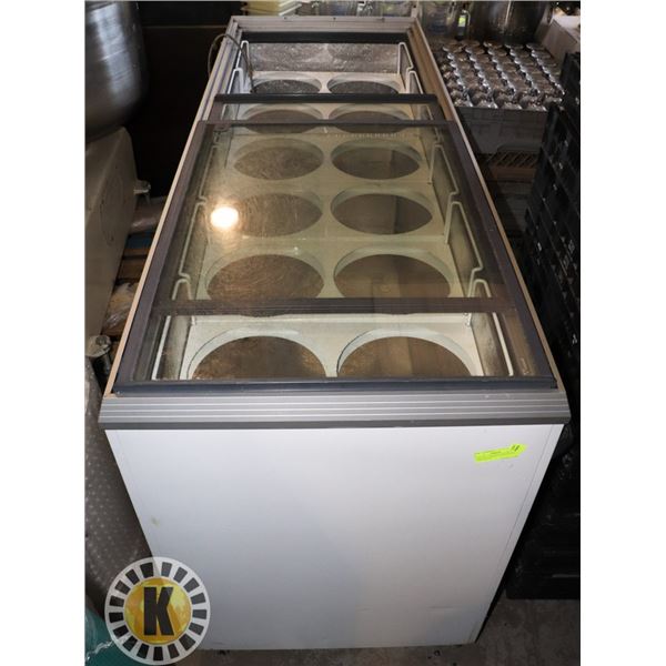 CARAVELL ICECREAM FREEZER WITH 12 BIN SPACES