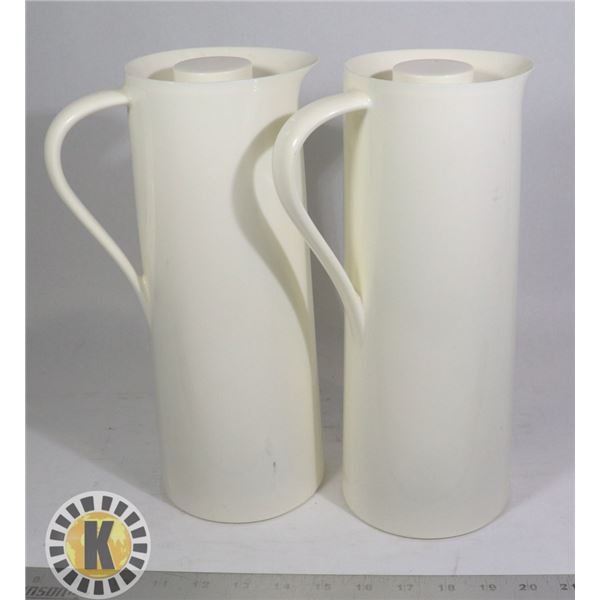 PAIR OF INSULATED BEVERAGE OR CONDIMENT