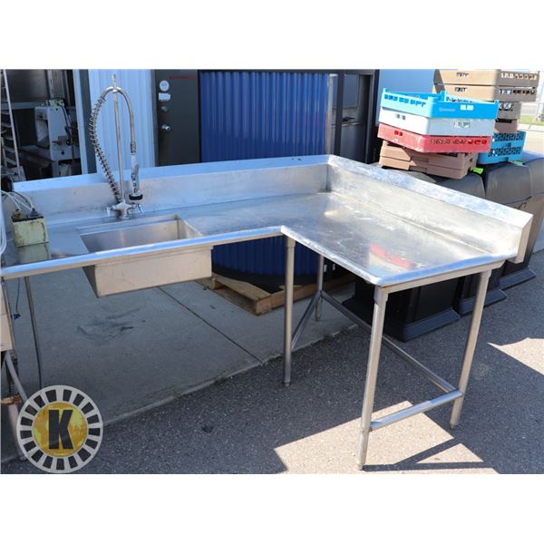 RIGHT HAND L-SHAPE PRE RINSE STATION WITH