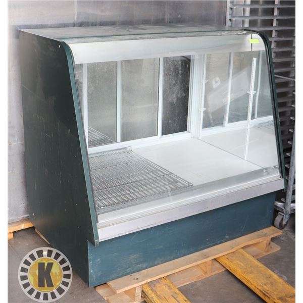 CURVED GLASS DISPLAY CASE- NO REFRIGERATION