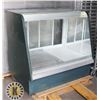 Image 1 : CURVED GLASS DISPLAY CASE- NO REFRIGERATION