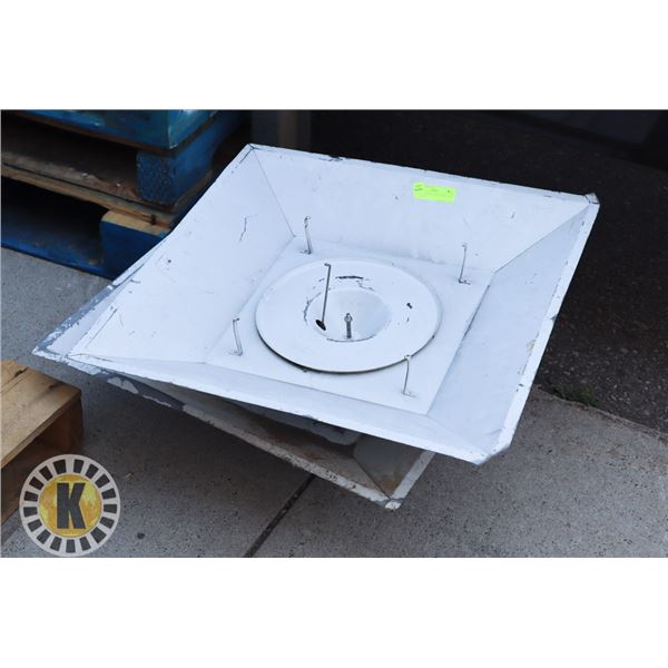 2 WHITE CEILING VENTS AND LIGHT FIXTURES