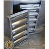 Image 2 : S/S EXHAUST HOOD W/ 2 FILTERS 63" BY 36" BY 19"