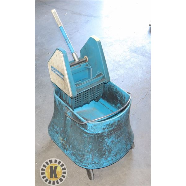 MOP BUCKET