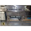 Image 3 : THREE COMPARTMENT STAINLESS STEEL SINK ON LEGS