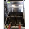 Image 2 : MKE NATURAL GAS DEEP FRYER WITH 2 BASKETS