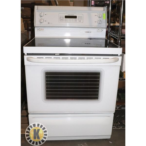 GE SELF CLEANING OVEN