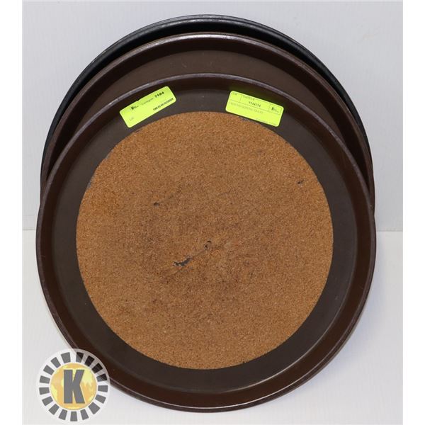 3 ROUND SERVING TRAYS