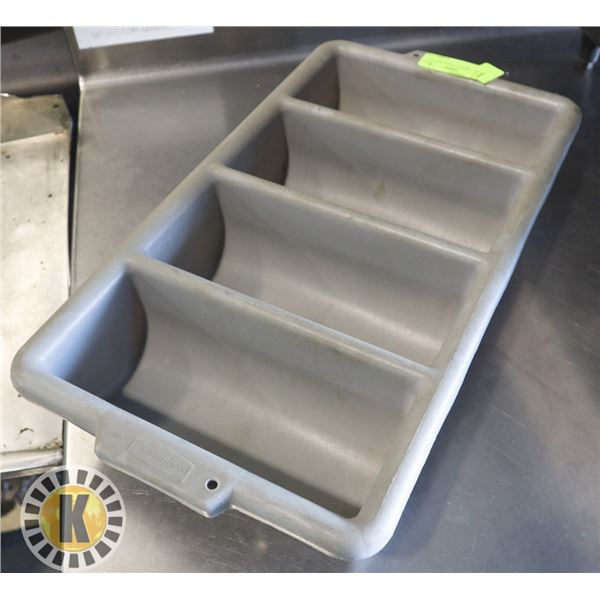 RUBBERMAID CUTLERY SERVICE TRAY