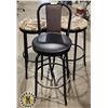 Image 1 : 3 BAR STOOLS