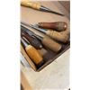 Image 3 : LOT OF VINTAGE CHISELS AND MEASURING GUAGES