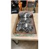 Image 1 : TRAY OF RUBBERIZED HOSE CLAMPS 19MM, 26MM AND 51MM