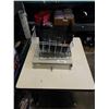 Image 1 : LOT OF WIRE SHELVES AND CASH DRAWER