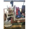 Image 1 : PALLET OF ESTATE GOODS