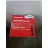 Image 2 : AS NEW HONEYWELL COMFORT CONTROL OSCILLATING TOWER FAN