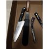 Image 2 : BALIFF MACE AND KITCHEN KNIVES WITH SPREADER
