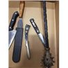 Image 3 : BALIFF MACE AND KITCHEN KNIVES WITH SPREADER