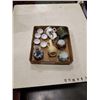 Image 1 : TRAY OF COLLECTIBLE CUPS, MUGS AND MINI JUGS DUTCH, HOLLAND AND MORE
