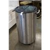 Image 1 : ROLLING ICE BUCKET COOLER