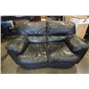 Image 1 : BLACK LEATHER LOVESEAT