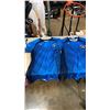 Image 4 : 2 SOCCER SHIRTS AND WOMAN SPORTS OUTFIT