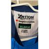 Image 7 : 2 SOCCER SHIRTS AND WOMAN SPORTS OUTFIT