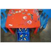 Image 3 : PLASTIC KIDS TABLE, 2 CHAIRS, WOOD STEPS AND DOLL HOUSE