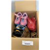 Image 2 : LOT OF KIDS SHOES AND BOOTS AND ADULT DRESS PANTS