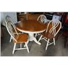 Image 2 : MODERN TABLE W/ HIDDEN LEAF AND 4 CHAIRS