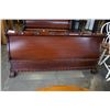 Image 2 : CARVED QUEENSIZE SLEIGH BED FRAME