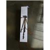 Image 1 : INSIGNIA 58 INCH LIGHTWEIGHT TRIPOD - WORKING