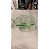 Image 2 : 3 PIECES OF MINT GLASS