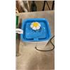 Image 2 : PET HAMMOCK AND PET WATER FOUNTAIN