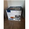 Image 1 : AS NEW INSIGNIA 4.8L AIR FRYER