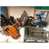 Image 2 : Shelf lot of 9 assorted bench vises
