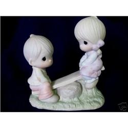 Precious Moments Figurine Love Lifted #1913462