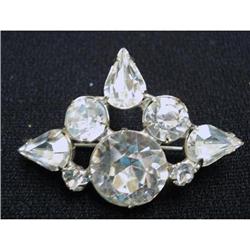 PRETTY  RHINESTONE BROOCH #1937443