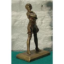 Bronze Statue representing a Cabaret's Lady #1918315